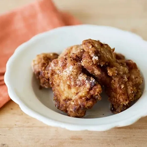鶏もも肉のかつ節衣揚げ
